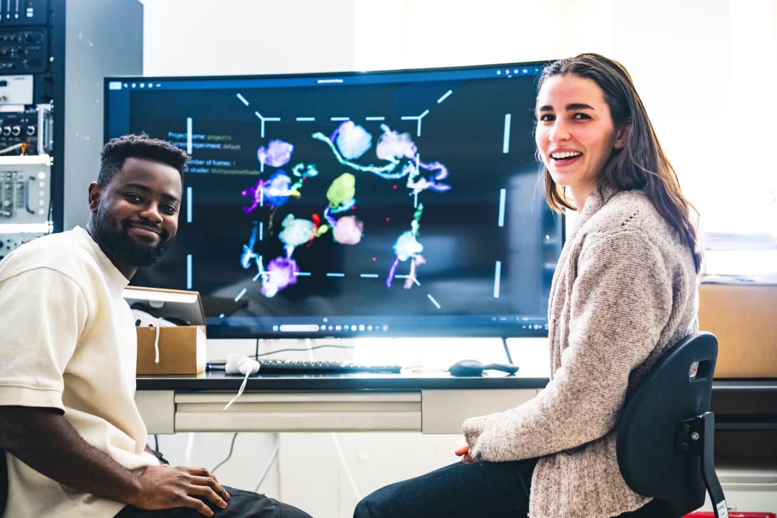 Doctoral student Kwame Owusu-Nyantakyi and undergraduate neuroscience major Audrey Snyder working in the Burger Lab.